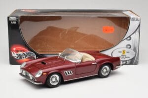 Ferrari 250 GT California Spider LWB Donkerrood Hot Wheels 1:18 25727 Metaal — afbeelding 8 van 8