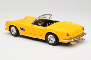 Ferrari 250 GT California Spider Geel Hot Wheels 1:18 23905 Metaal — afbeelding 7 van 8
