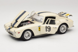 Ferrari 250 GT SWB Berlinette #19 Tour de France Automobile 1961 Eagles Race 1:18 6500 Metaal — afbeelding 2 van 8