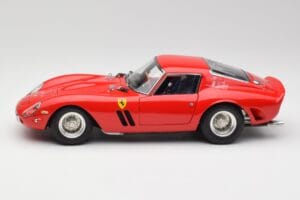 Ferrari 250 GTO London Show Rood CMC 1:18 M-256 Metaal — afbeelding 3 van 6