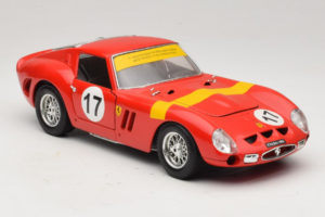 Ferrari 250 GTO #17 Bburago Sammlerborse Rood Bburago 1:18 3007-P1 Metaal — afbeelding 6 van 8