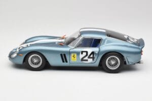 Ferrari 250 GTO #24 P. Rodriguez 12 Hours of Sebring GT3.0 Winner 1962 Kyosho 1:18 08438D Metaal — afbeelding 4 van 8