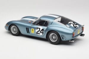 Ferrari 250 GTO #24 P. Rodriguez 12 Hours of Sebring GT3.0 Winner 1962 Kyosho 1:18 08438D Metaal — afbeelding 7 van 8