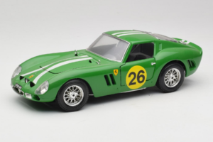 Ferrari 250 GTO #26 Groen Witte Strepen 1962 Bburago 1:18 3011-G3 Metaal