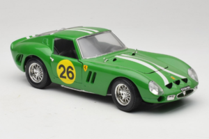 Ferrari 250 GTO #26 Groen Witte Strepen 1962 Bburago 1:18 3011-G3 Metaal — afbeelding 6 van 8
