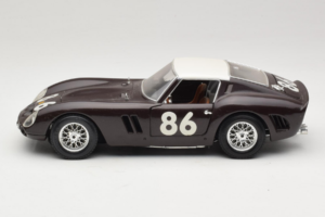 Ferrari 250 GTO #86 Zwart Bburago 1:18 3011-B1 Metaal — afbeelding 4 van 8
