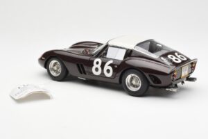 Ferrari 250 GTO #86 Targa Florio 1962 CMC 1:18 M-156 Metaal — afbeelding 5 van 6