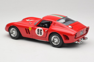 Ferrari 250 GTO #96 Rood 1962 Bburago 1:18 3011-N1 Metaal — afbeelding 7 van 8