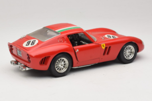 Ferrari 250 GTO #96 Rood Italiaanse Vlag 1962 Bburago 1:18 3011-P2 Metaal — afbeelding 3 van 8
