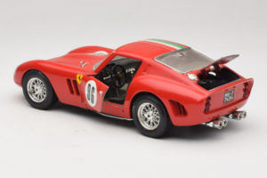 Ferrari 250 GTO #96 Rood Italiaanse Vlag 1962 Bburago 1:18 3011-P2 Metaal — afbeelding 5 van 8