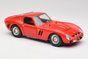 Ferrari 250 GTO Rood Bburago 1:18 3011 Metaal — afbeelding 6 van 8