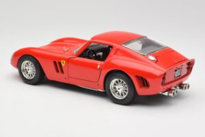 Ferrari 250 GTO Rood Bburago 1:18 3011 Metaal — afbeelding 7 van 8