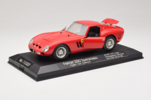 Ferrari 250 GTO Rood Replacement Stand Exclusive Cars 1:18 EC005 Metaal — afbeelding 2 van 8