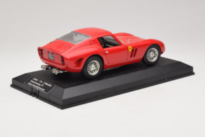 Ferrari 250 GTO Rood Replacement Stand Exclusive Cars 1:18 EC005 Metaal — afbeelding 3 van 8