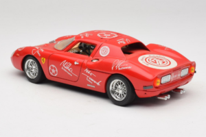 Ferrari 250 LM Rood Wit Essen Autographs Gelimiteerde Editie Bburago 1:18 3033-P4 Metaal — afbeelding 7 van 8