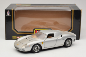 Ferrari 250 LM Zilver Bburago 1:18 3033-S1 Metaal — afbeelding 8 van 8