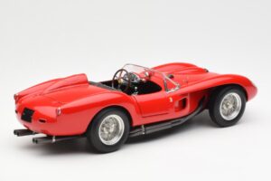 Ferrari 250 Testa Rossa Pontoon Fender Rood CMC 1:18 M-071 Metaal — afbeelding 2 van 6