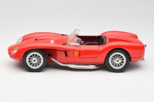 Ferrari 250 Testa Rossa Rood Bburago 1:18 3007 Metaal — afbeelding 4 van 8