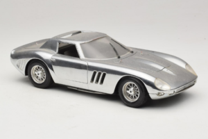 Ferrari 275 GTB Chrome Zilver Guiloy 1:18 B004 Metaal — afbeelding 6 van 8