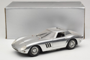 Ferrari 275 GTB Chrome Zilver Guiloy 1:18 B004 Metaal — afbeelding 8 van 8