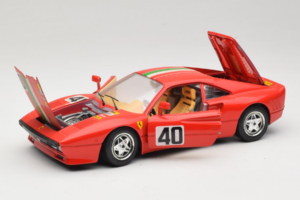 Ferrari 288 GTO #40 Rood Italiaanse Vlag 1984 Bburago 1:18 3027-P1 Metaal — afbeelding 2 van 8