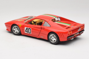 Ferrari 288 GTO #40 Rood Italiaanse Vlag 1984 Bburago 1:18 3027-P1 Metaal — afbeelding 7 van 8