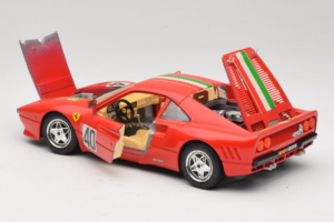 Ferrari 288 GTO #40 Rood Italiaanse Vlag 1984 Bburago 1:18 3027-P1 Metaal — afbeelding 5 van 8