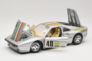 Ferrari 288 GTO #40 Zilver 1984 Bburago 1:18 3027-S1 Metaal — afbeelding 2 van 8