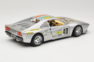 Ferrari 288 GTO #40 Zilver 1984 Bburago 1:18 3027-S1 Metaal — afbeelding 3 van 8