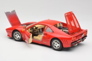 Ferrari 288 GTO Rood Bburago 1:18 3027 Metaal — afbeelding 5 van 8