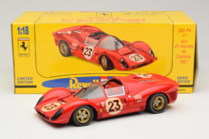 Ferrari 330 P4 #23 L. Bandini / C. Amon 24 Hours of Daytona Winner 1967 Revell 1:18 48833 Metaal — afbeelding 8 van 8