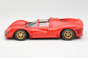 Ferrari 330 P4 Rood 1967 Revell 1:18 48822 Metaal — afbeelding 4 van 8