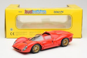 Ferrari 330 P4 Rood 1967 Revell 1:18 48822 Metaal — afbeelding 8 van 8