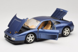 Ferrari 348tb Donkerblauw Metallic Bburago 1:18 3039-B1 Metaal — afbeelding 2 van 8