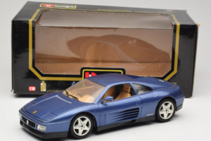 Ferrari 348tb Donkerblauw Metallic Bburago 1:18 3039-B1 Metaal — afbeelding 8 van 8