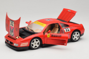 Ferrari 348 TB #32 Pirelli Rood 1989 Bburago 1:18 3039-P1 Metaal — afbeelding 2 van 8