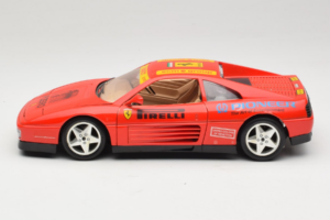 Ferrari 348tb Pirelli Rood Bburago 1:18 3039-P2 Metaal — afbeelding 4 van 8