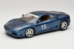 Ferrari 360 Modena #15 Limited Edition Blauw Metallic Bburago 1:18 3358-F1 Metaal