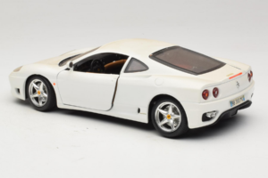 Ferrari 360 Modena Wit Bburago 1:18 3368-W1 Metaal — afbeelding 7 van 8