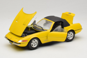 Ferrari 365 GTS/4 Daytona Cabriolet Geel Techno Giodi 1:18 740028 Metaal — afbeelding 2 van 8