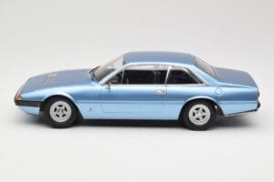 Ferrari 365 GT4 2+2 Blauw KK-Scale 1:18 KKDC180162 Metaal — afbeelding 3 van 6