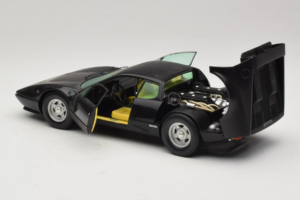 Ferrari 365 GT4 BB Zwart Chrono 1:18 CH002 Metaal — afbeelding 5 van 8
