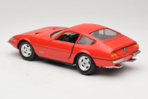 Ferrari 365 GTB/4 Daytona Rood Techno Giodi 1:18 40011-P2 Metaal — afbeelding 7 van 8