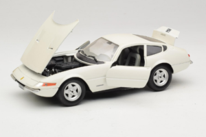Ferrari 365 GTB/4 Daytona Berlina Wit Techno Giodi 1:18 74007 Metaal — afbeelding 2 van 8