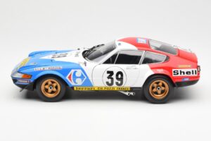 Ferrari 365 GTB/4 #39 J-C. Andruet / Lena 24 Hours of Le Mans 1972 Kyosho 1:18 08164E Metaal — afbeelding 4 van 8