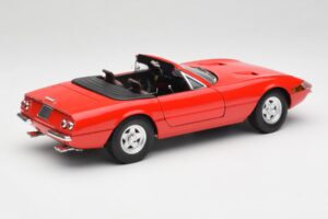 Ferrari 365 GTS Rood Solido 1:18 8017 Metaal — afbeelding 3 van 8
