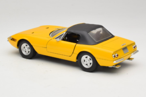 Ferrari 365 GTS Geel Met Zwart Dak Solido 1:18 8018 Metaal — afbeelding 7 van 8