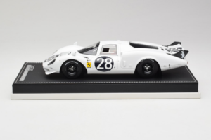 Ferrari 365 P2 #28 M. Gregory / J. Schlesser NART 24 Hours of Daytona 1967 Wit AB Models 1:18 REMC019 Hars