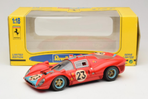 Ferrari 412P #23 W. Mairesse / J. Beurlys Le Mans 1967 Rood Revell 1:18 48826 Metaal — afbeelding 8 van 8