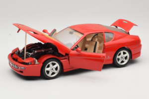 Ferrari 456 GT Ferrari Model Club Rood Bburago 1:18 3036-P1 Metaal — afbeelding 2 van 8